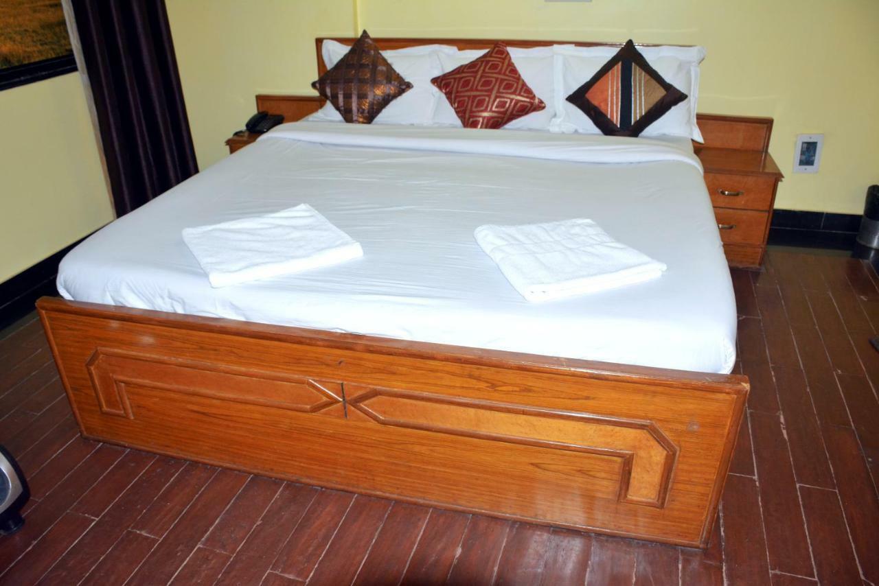 Hotel Rajhans International Bhāgalpur Extérieur photo