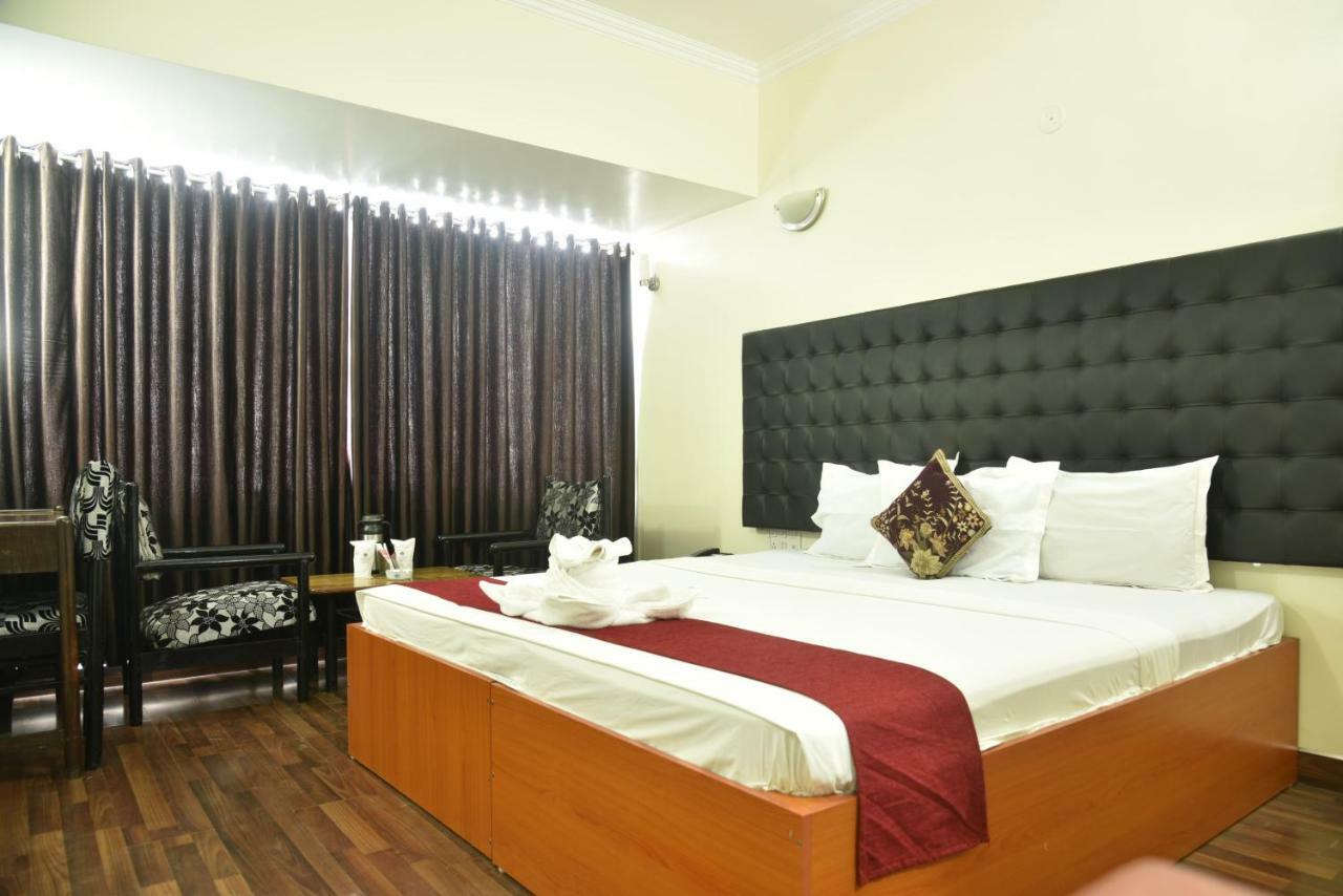 Hotel Rajhans International Bhāgalpur Extérieur photo