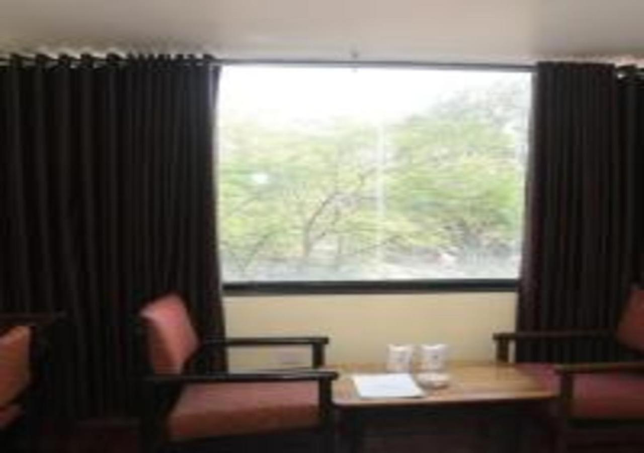 Hotel Rajhans International Bhāgalpur Extérieur photo